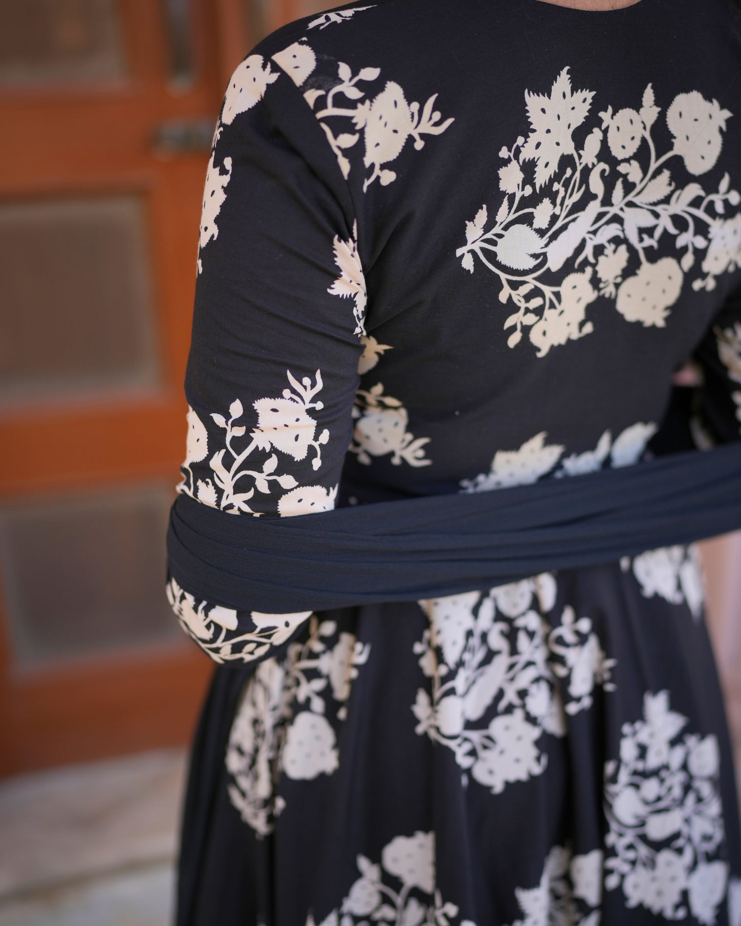 BLACK FLORAL SUIT SET