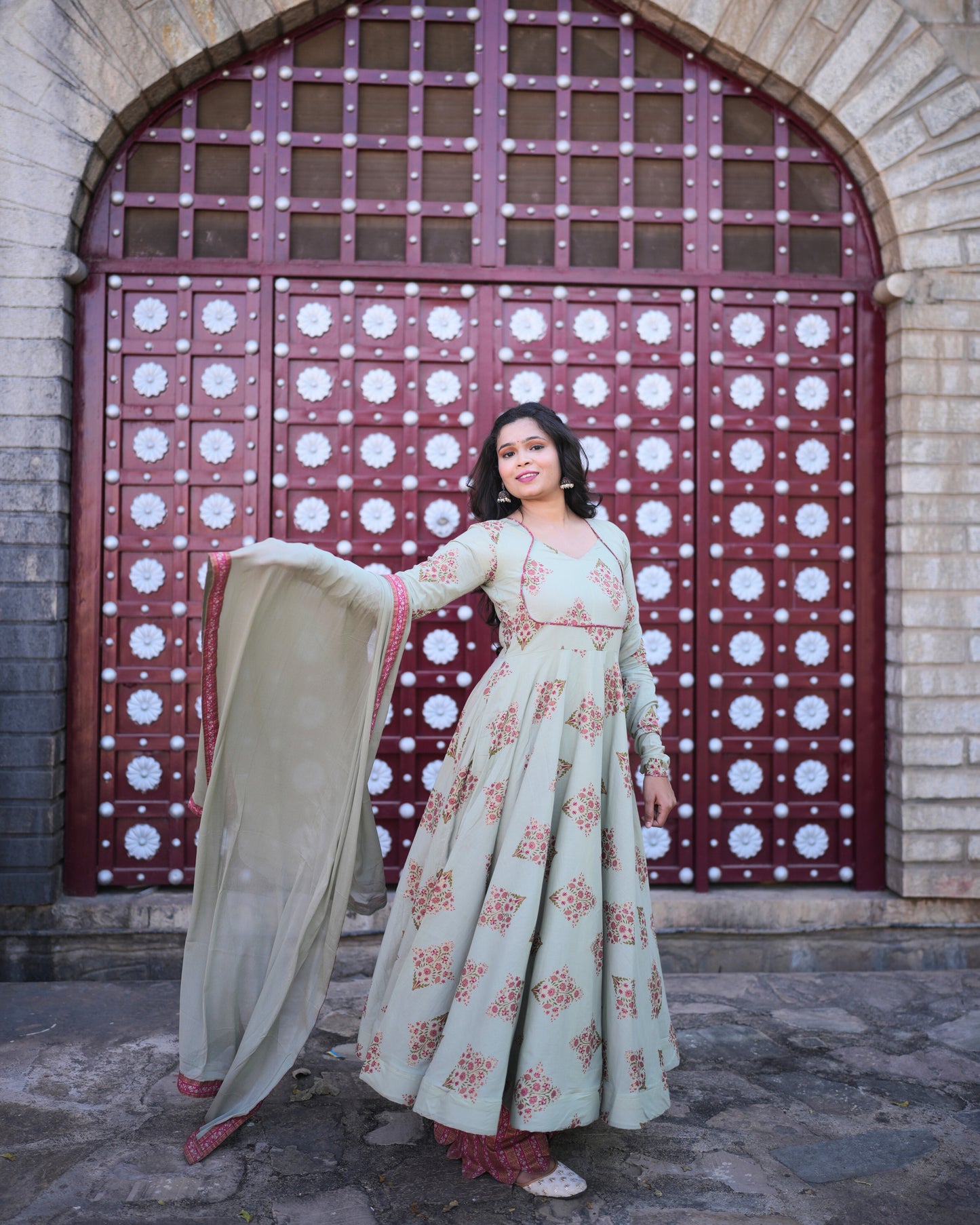 PISTACHIO ROYAL ETHINIC SUIT SET