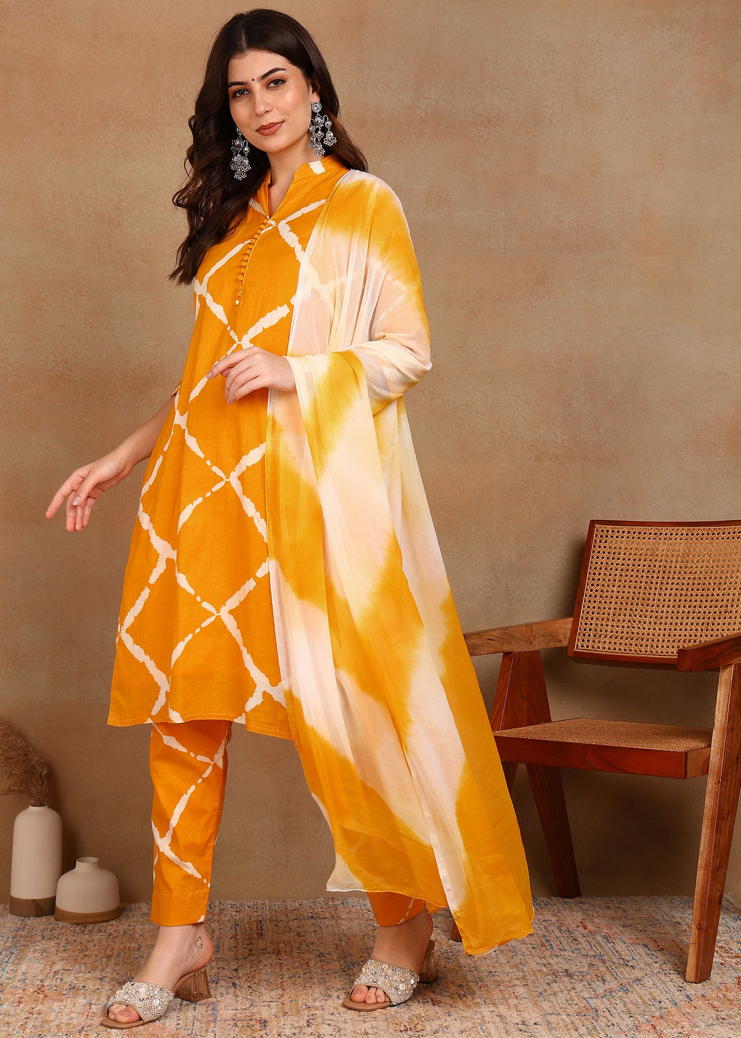 Haldi Hues Straight Suit