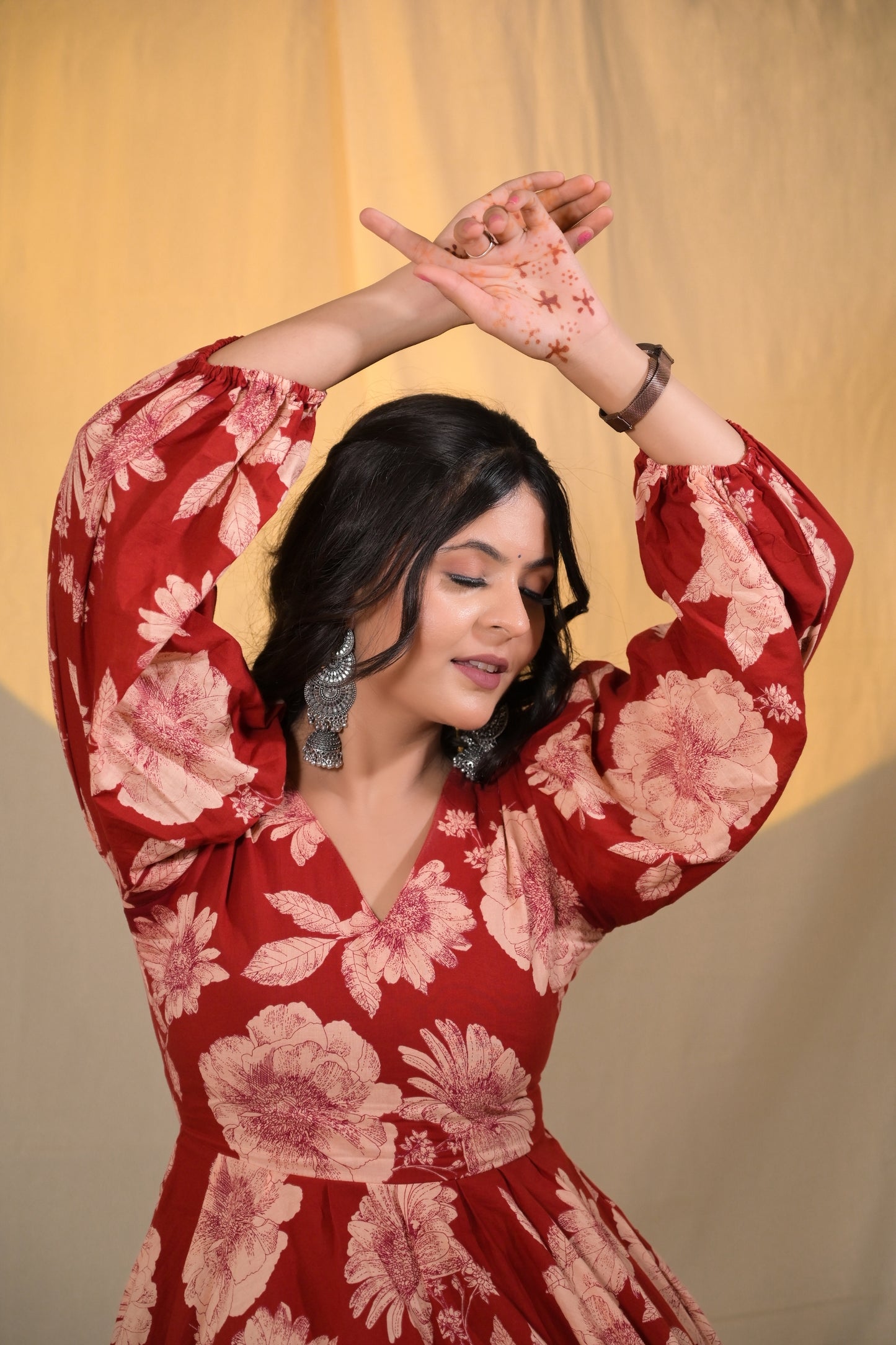 CRIMSON BLOOM PUFFED SLEEVES SUIT SET
