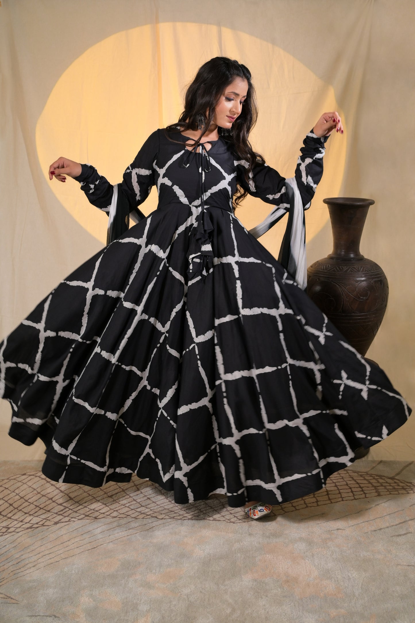 CHARCOAL BANDHANI SUIT SET