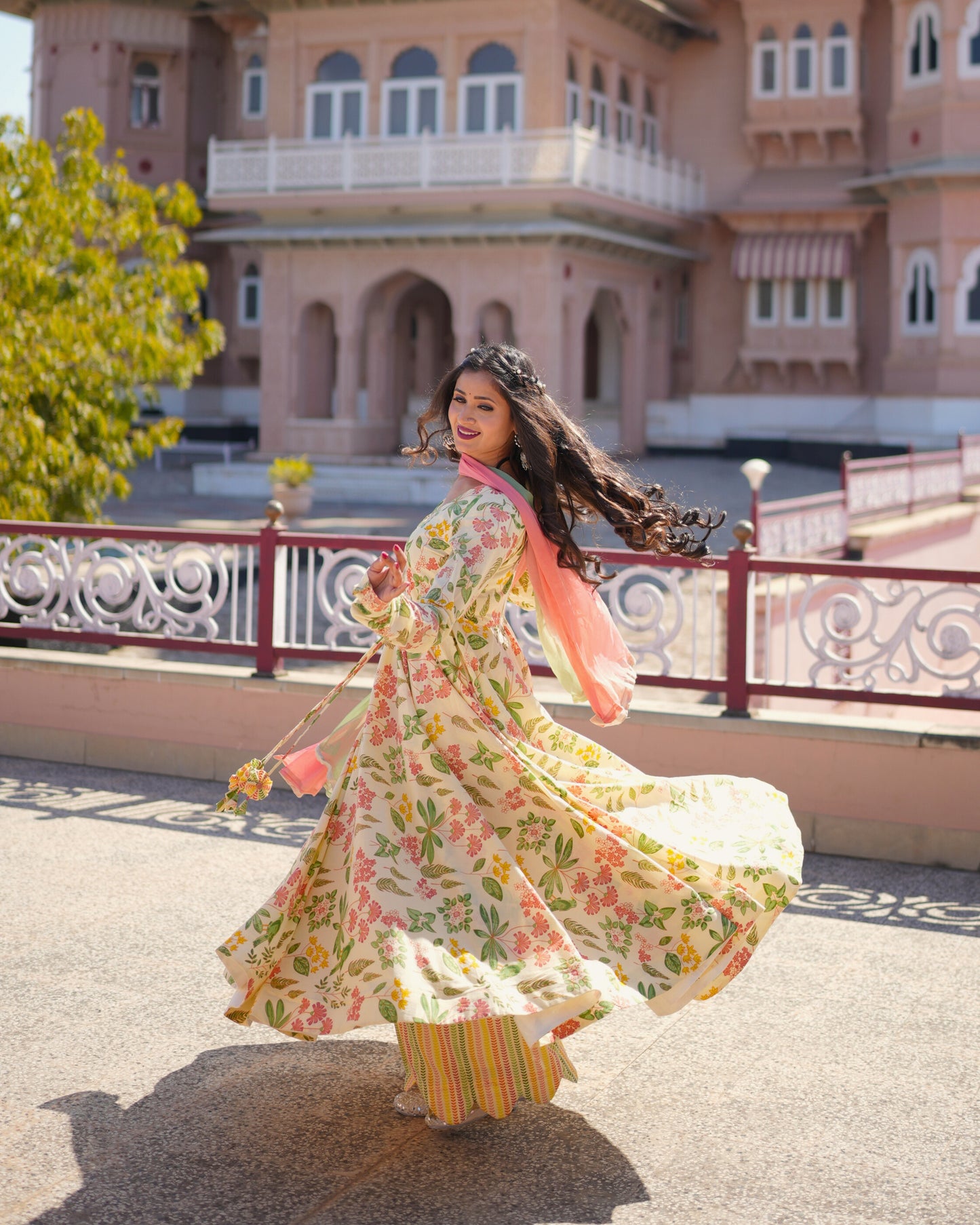 CREAM FLORAL ANARKALI SUIT SET