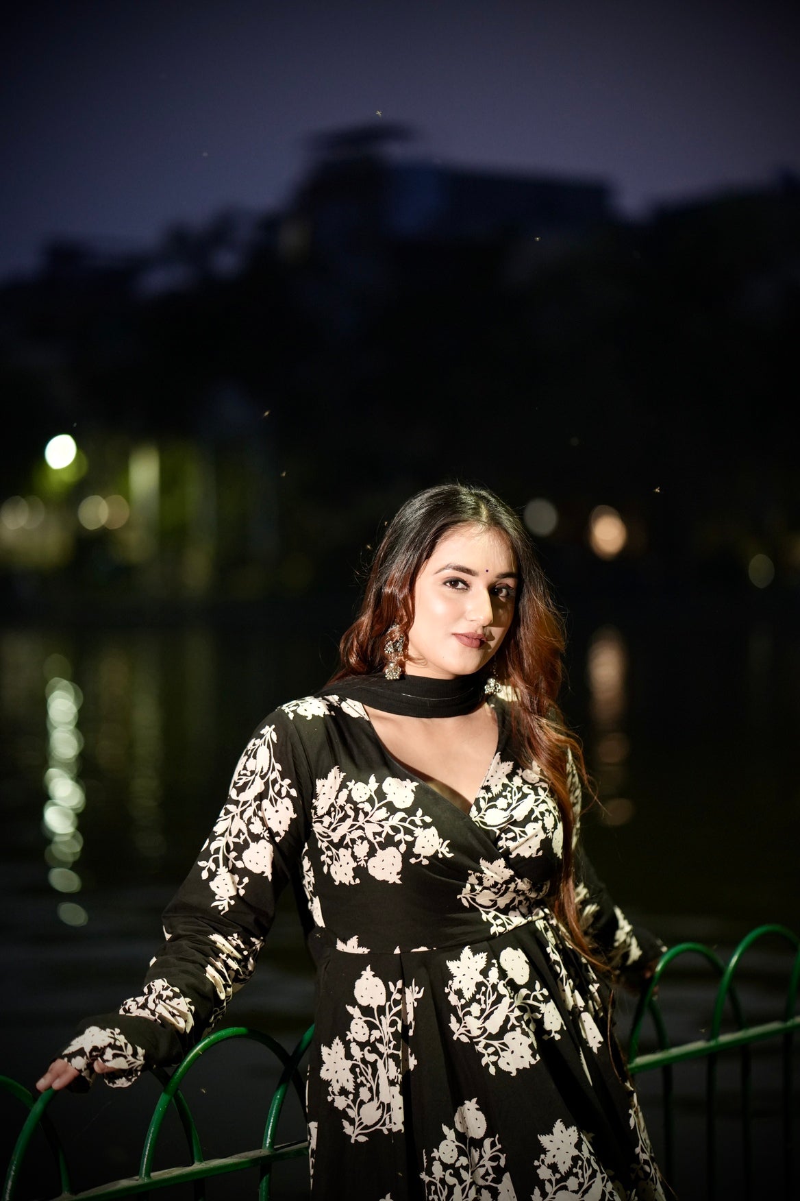 BLACK FLORAL SUIT SET