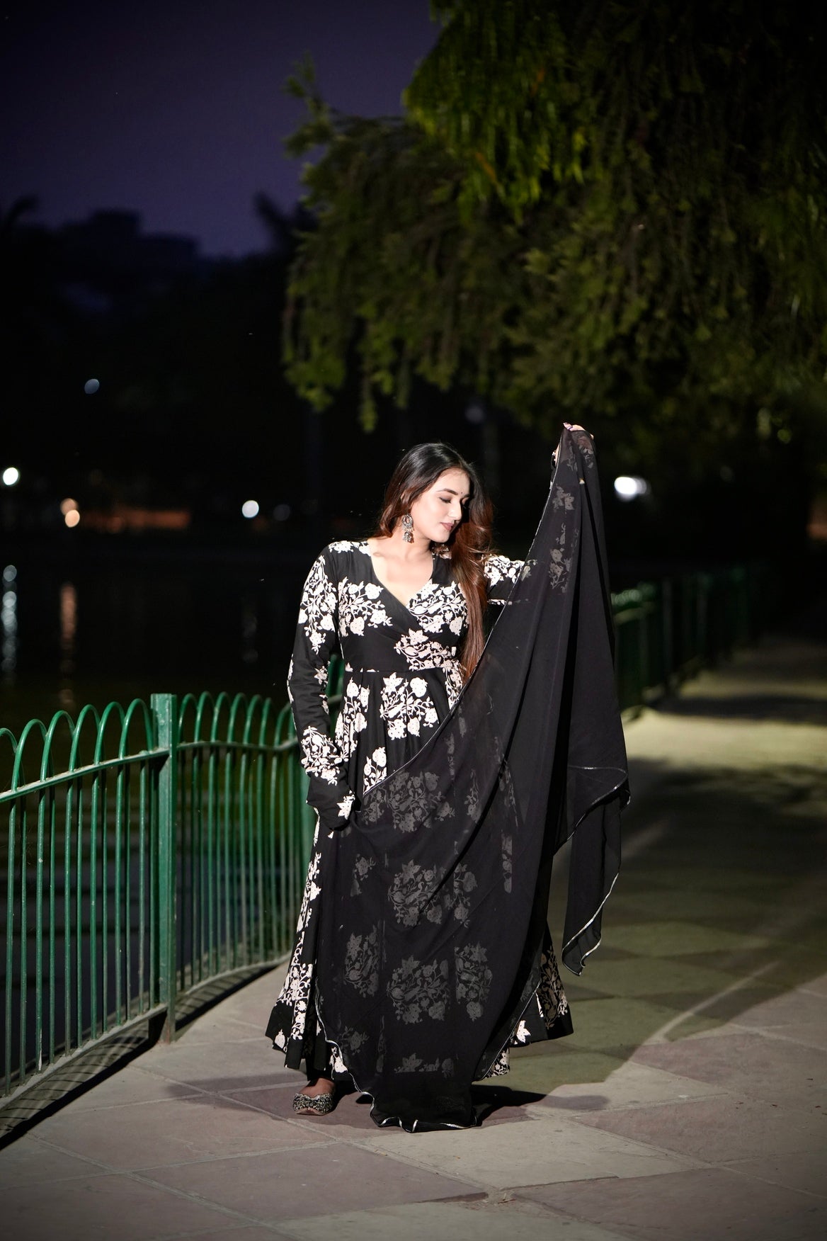 BLACK FLORAL SUIT SET