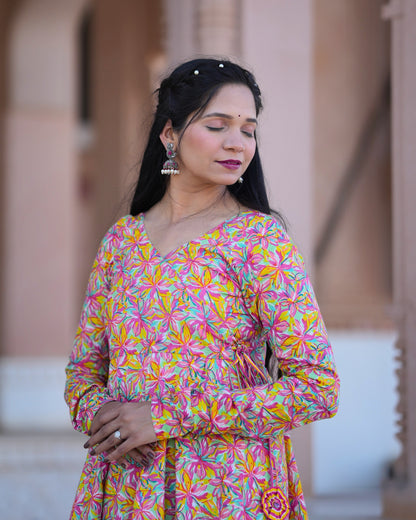 RANGREZ MULTI FLORAL KURTA SET