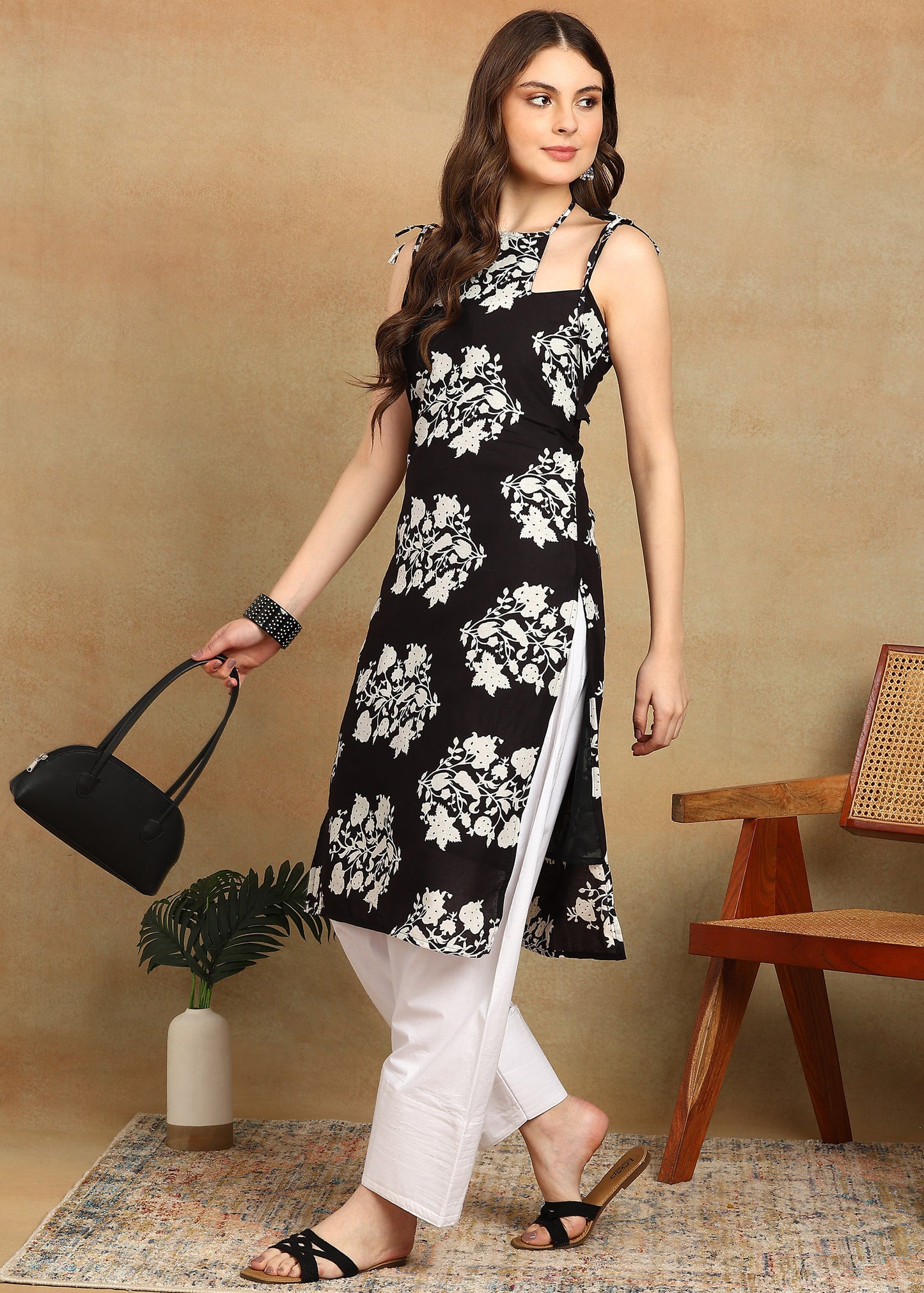 BLACK FLORAL KURTI
