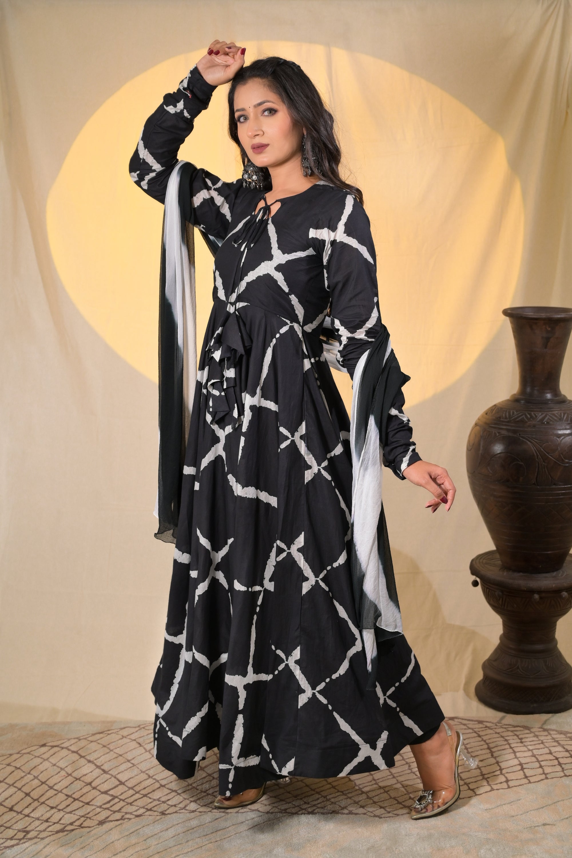 BANDHANI CHARCOAL SUIT SET