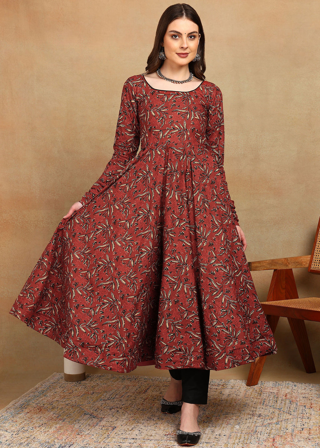 RED BLACK SIGNATURE ANARKALI SUIT SET