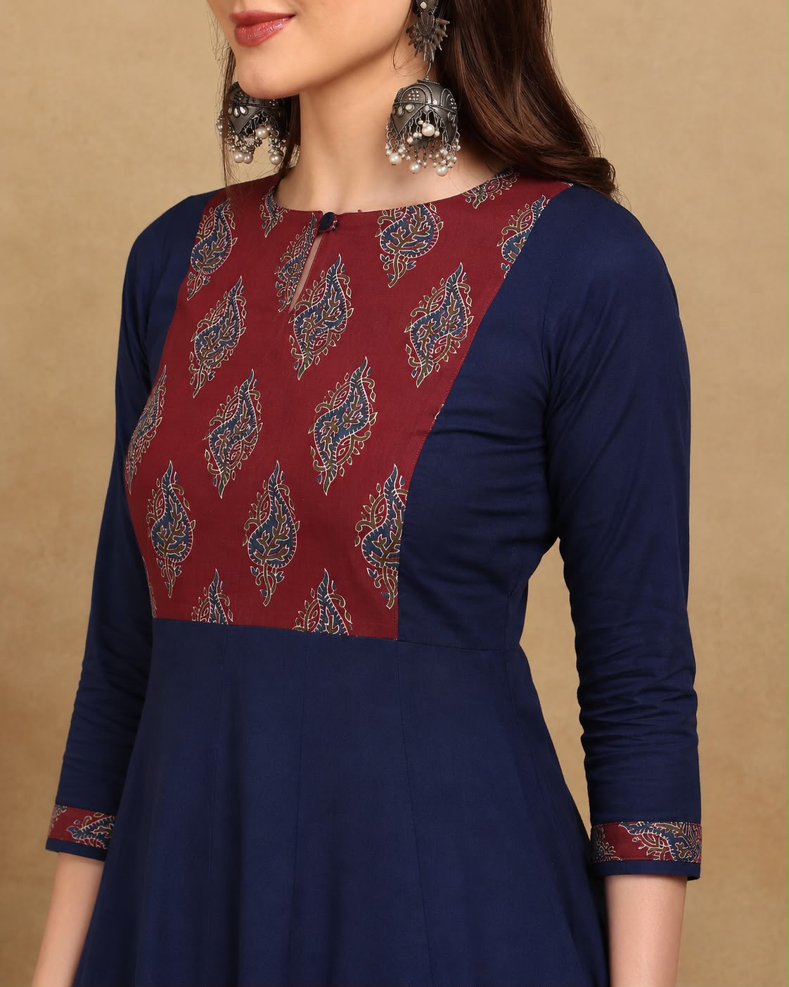 BLUE RED YOKE 3/4 SLEEVES
