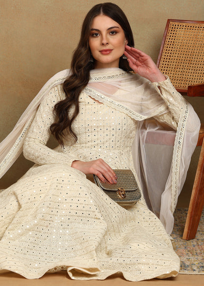 HEAVY EMBROIDERED SUIT SET ELEGANCE