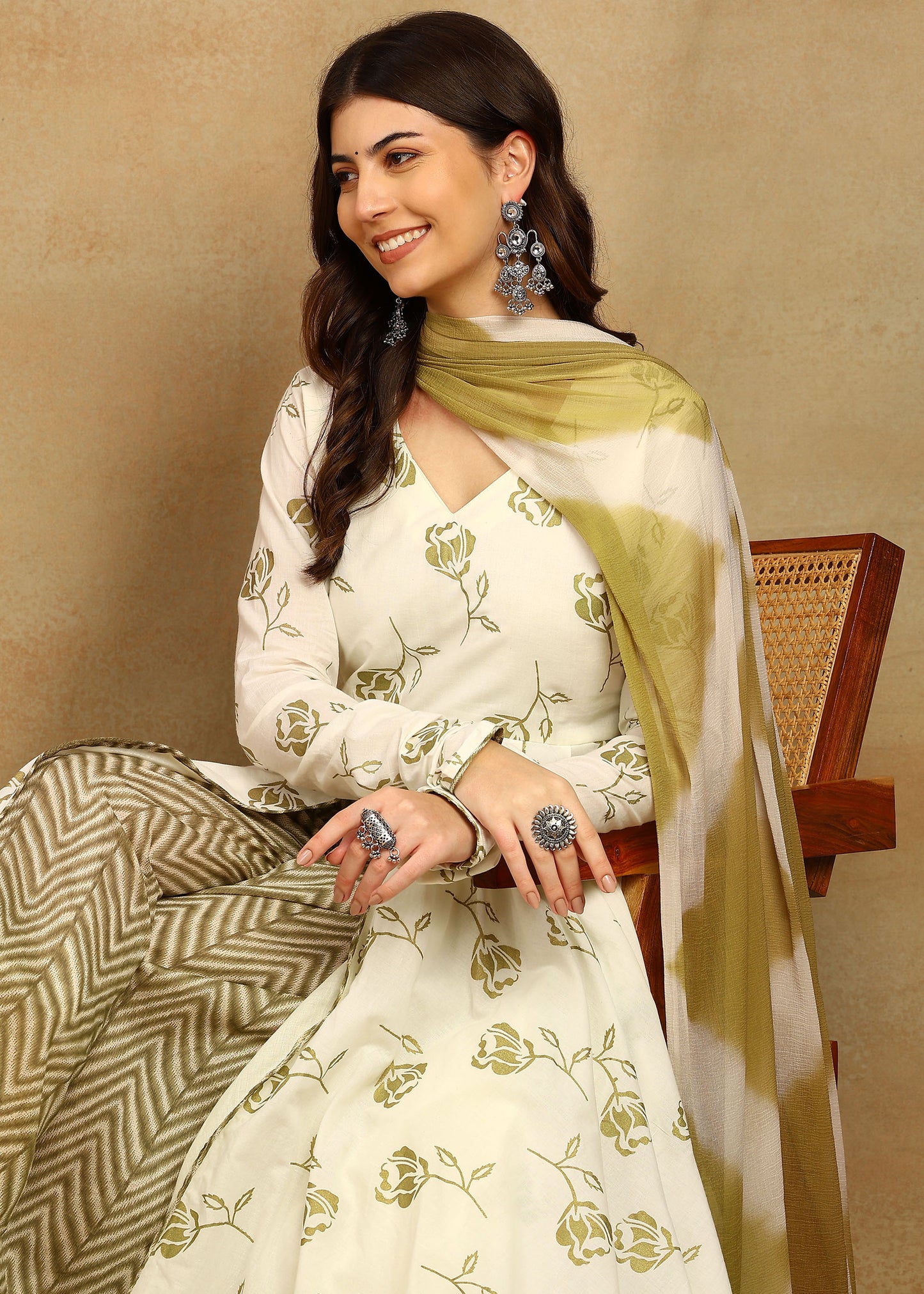 WHITE CUT ANARKALI SUIT SET