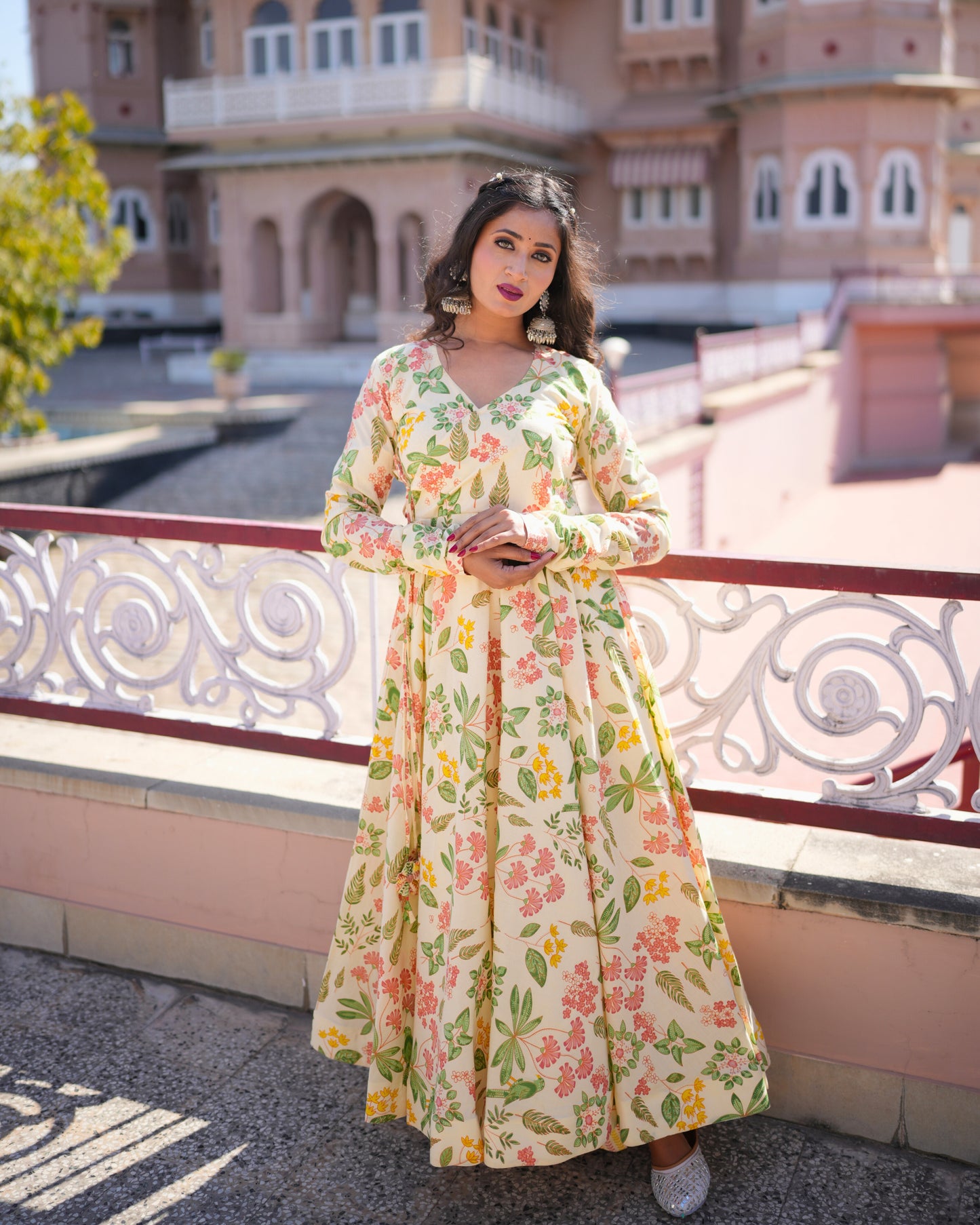 CREAM FLORAL ANARKALI SUIT SET