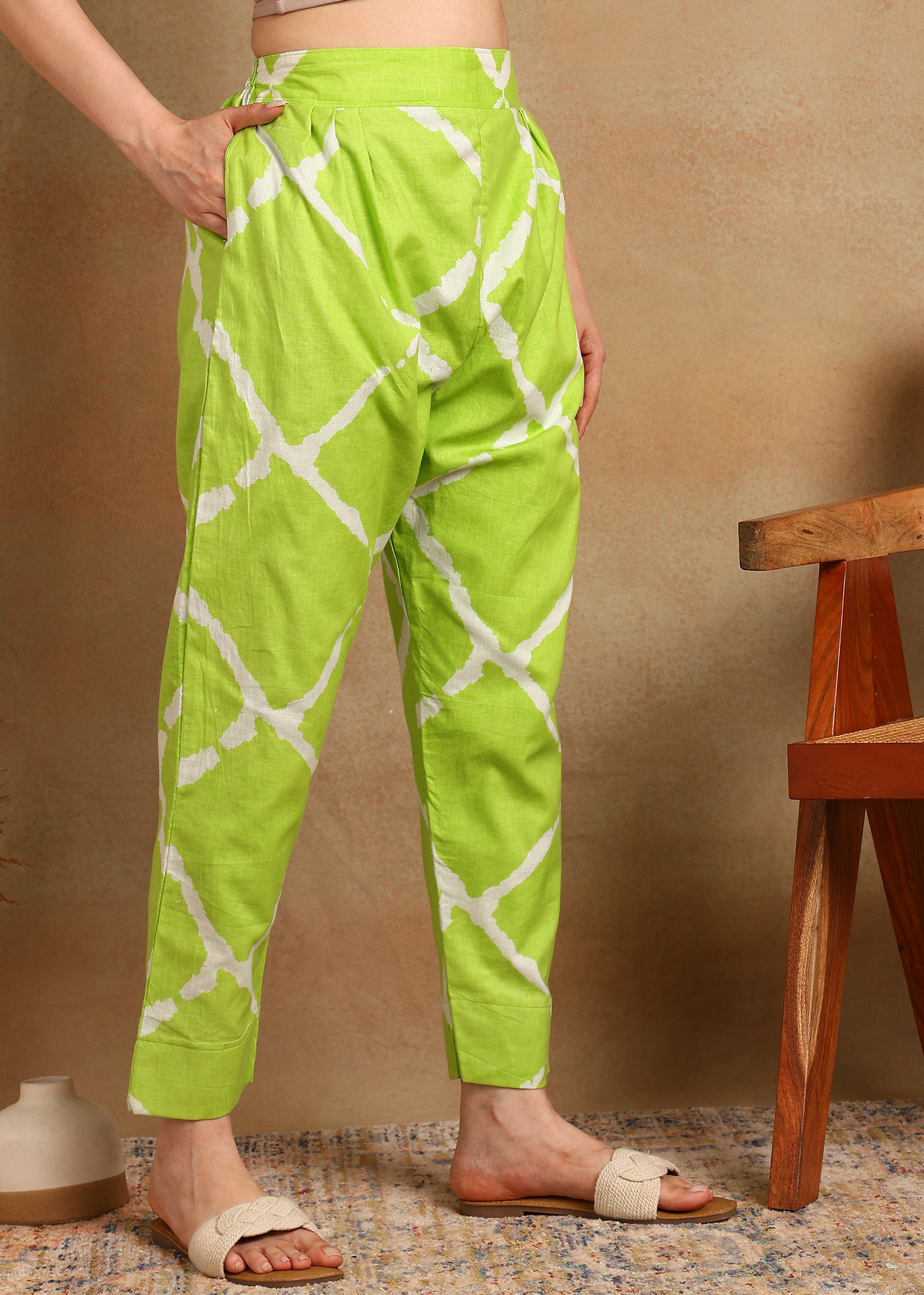 GREEN CHECKS STRAIGHT SUIT SET