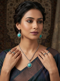 EMERALD PENDENT SET