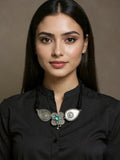 NECKLACE WITH BLACKLACE